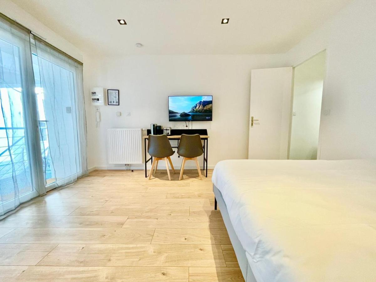 Residence Duguay - Centre Ville - Porte B - Appartements Tout Confort - Neuf - Nouveau Λοριάν Εξωτερικό φωτογραφία