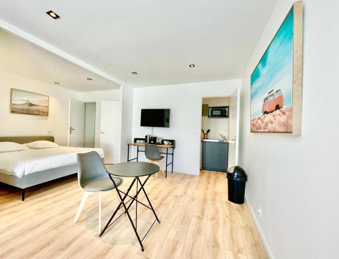 Residence Duguay - Centre Ville - Porte B - Appartements Tout Confort - Neuf - Nouveau Λοριάν Εξωτερικό φωτογραφία