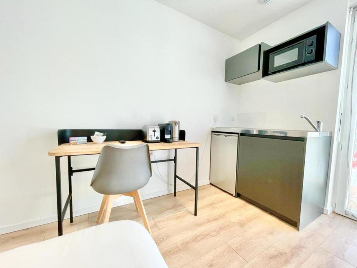 Residence Duguay - Centre Ville - Porte B - Appartements Tout Confort - Neuf - Nouveau Λοριάν Εξωτερικό φωτογραφία