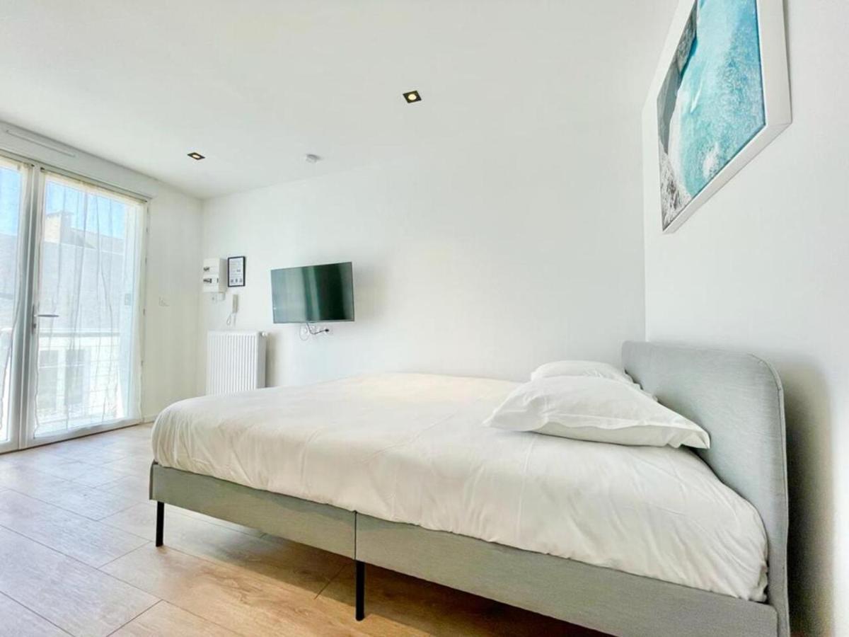 Residence Duguay - Centre Ville - Porte B - Appartements Tout Confort - Neuf - Nouveau Λοριάν Εξωτερικό φωτογραφία
